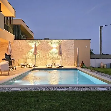 Nona Sonja Villa
