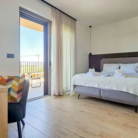 Nona Sonja Villa