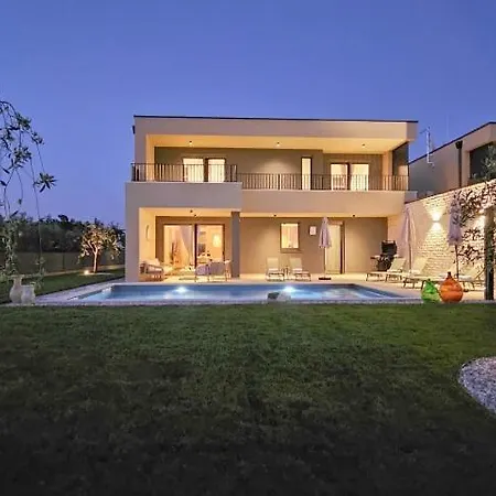 Nona Sonja Villa *