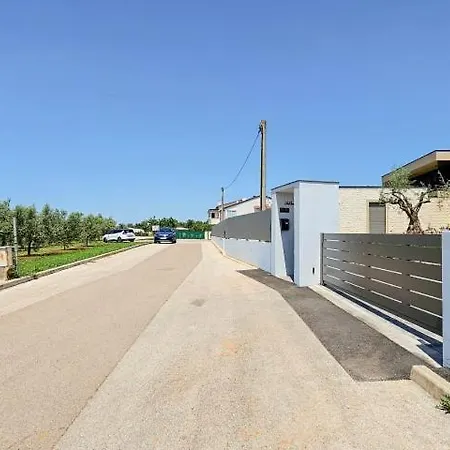 Villa Nona Sonja Novigrad Istria